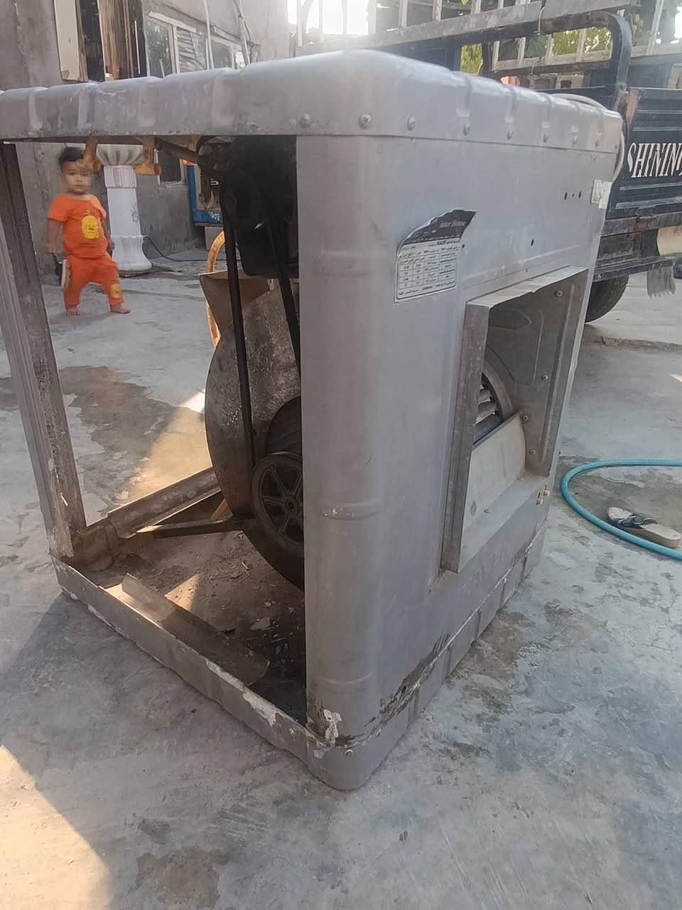 مبرده حجم 2,5 شغاله بل شرط 2سرعه دبل واتربم 2 السعر من الخير غفل 50غفل شراي خابر اقل من 50لا تراسل *********** كركوك, العراق

