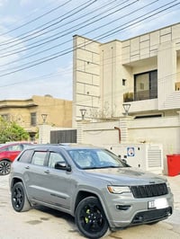 للبيع جيب 2019 رقم بغداد بسمي هزه وفحص جديده  جاملغ خلفي وباب بدون اير...