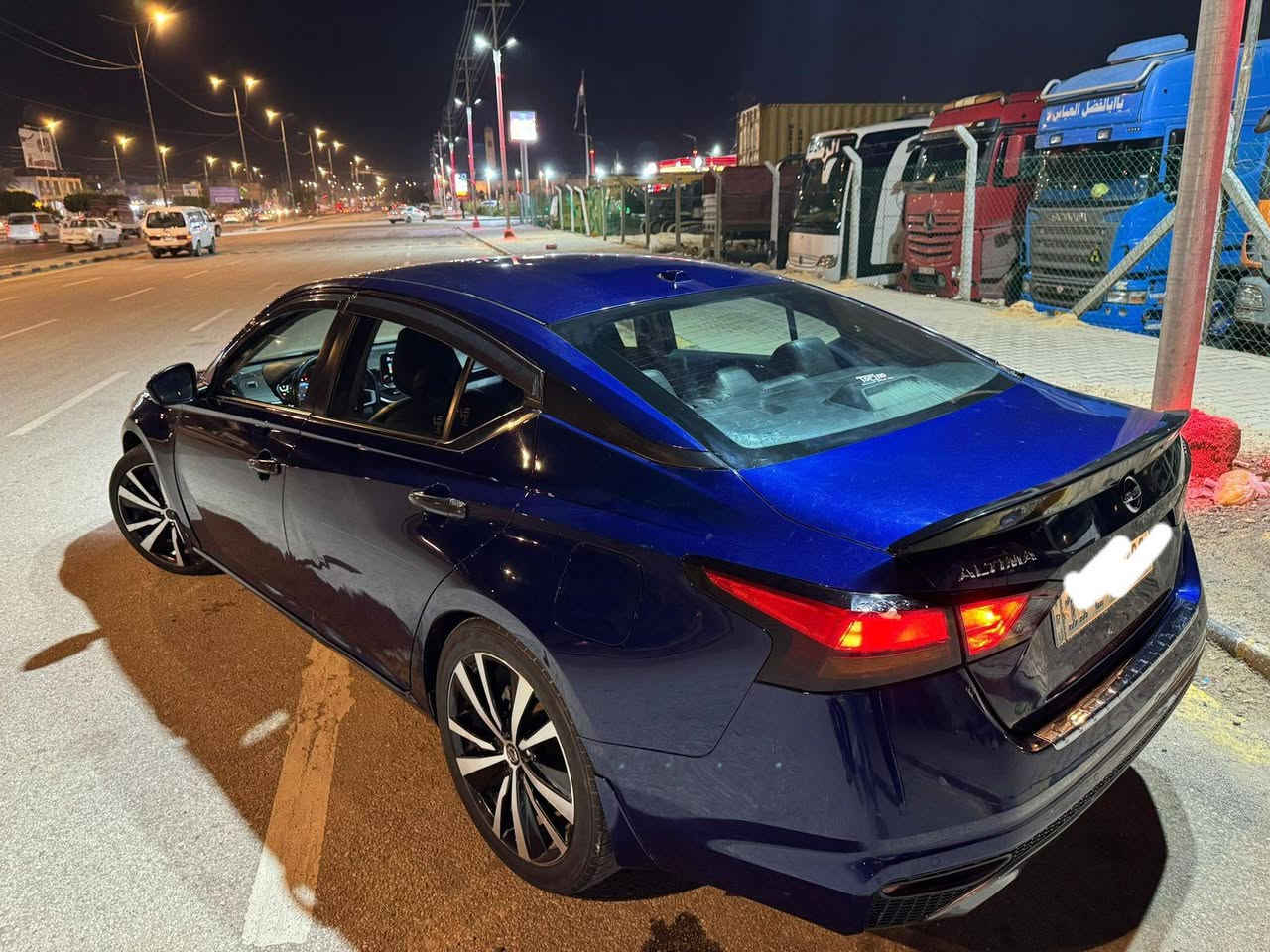 سلام عليكم من رخصت الادمن المحترم. نيسان التيما موديل 2021 للبيع وارد امريكي مكينه 2400 كفاله كير كفاله رقم بغداد دولي هزه جديده سنويه لل29 بسمنه السياره تحويل مباشر السياره فول مواصفات بصمه تحكم ستيرن بصمه تشغيل عن بعد ولمواصفات البقيه معروفات السياره على وضع الشركه حادثه 3 قطع صدره 100/80 مكان السياره نجف معروضه ب135 وبيه مجال واذا اقصاد 150 ومقدمه 75
 للاستفسار ***********
