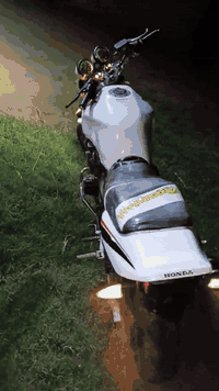 سيبي فور ٤٠٠ • أوراق كاملة • معدل ١٨٠