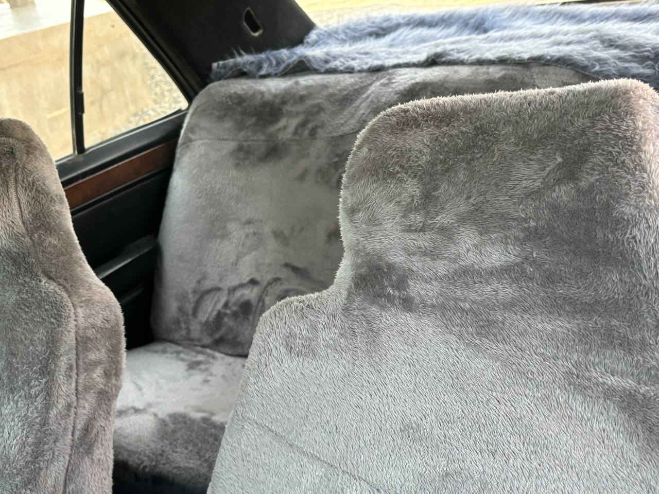 مارسدس دب موديل 1990
سنويه لل28 مشروع وطني عندي وكاله عامة شرط التحويل ثاني يوم گير محرك vvt 2500 بالشرط
روس دبلات بالشرط بلاد 
السعر 50 بي مجال
هاتف ***********
