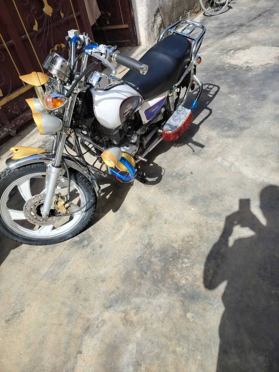 السلام عليكم دراجه جني للبيع مكان ديالى بعقوبة موديل 2019 امرقم رقم انكليزي تحويل ثاني يوم الستفسار على الرقم ***********
