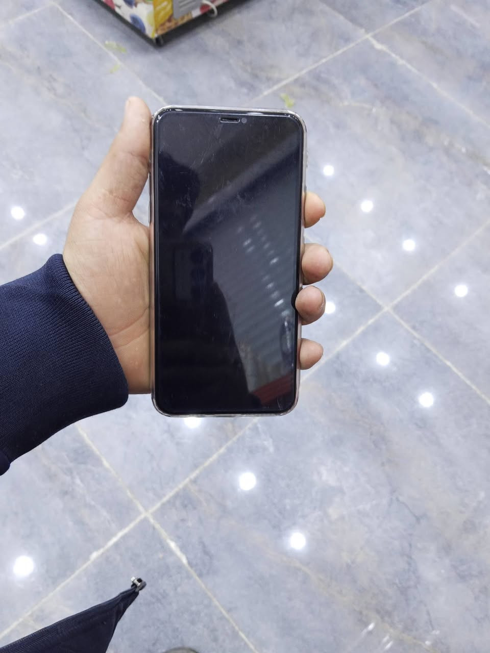 السلام عليكم 11برو ماكس للبيع فقط
فيس ايدي واكف مبدل شاشة وبطارية ذاكرة 256 
كلشي شغال سعر 210 بي مجال للطيبين خاص او اتصل #***********
