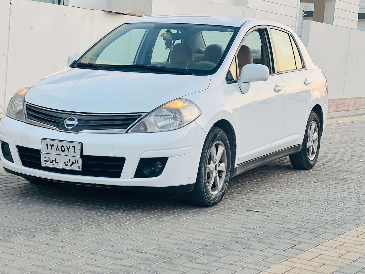 نيسان تيدا خليجى موديلى ٢٠١١ سةيارةپاكو جوانة 
گيرومةكينةى نةكراوةتةوة سةنةوى تازةية تا ٢٠٢٨
تةنها 2 پارجةى بوياخة بى ناوگرتن
سعرى فروشتنى ٨٧ 
موبايل *********** كالار, السليمانية
