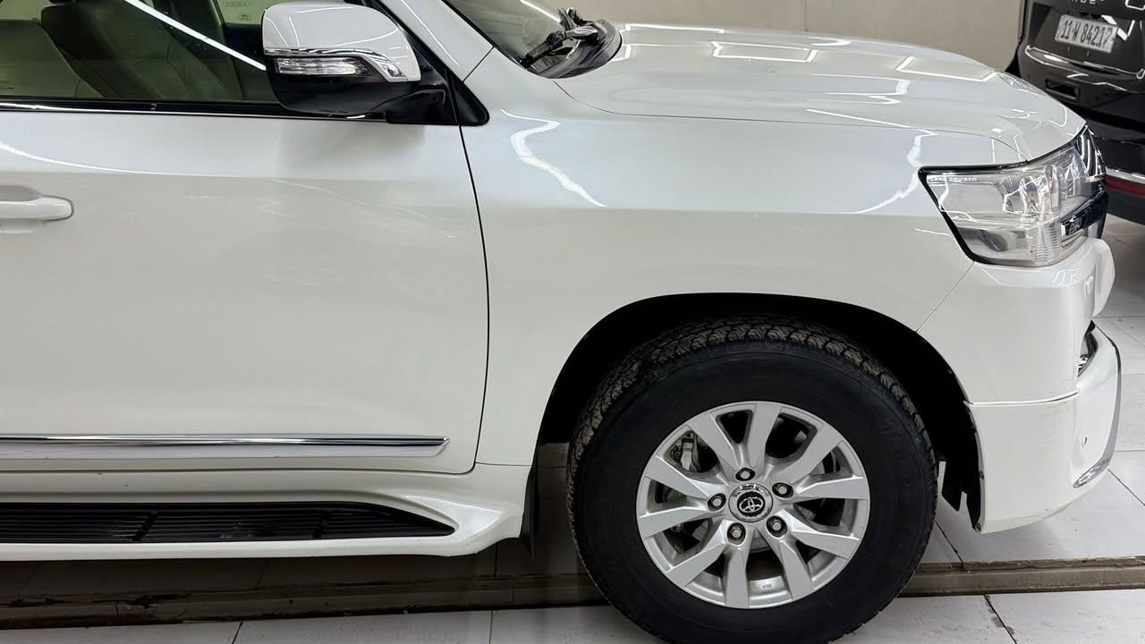 سلام عليكم
تيوتا لاندكروز  موديل ٢٠١٧ بريم 
ماشيه ٩٥ الف 
السياره (مكفوله من ضربه والتبديل والصبغ )
رقم بغداد جديد ضمان المداور 
السياره معروضه بسعر 490 وبيه مجال بسيط 
مكان السياره الديوانيه 

استفسار اكثر  ***********
