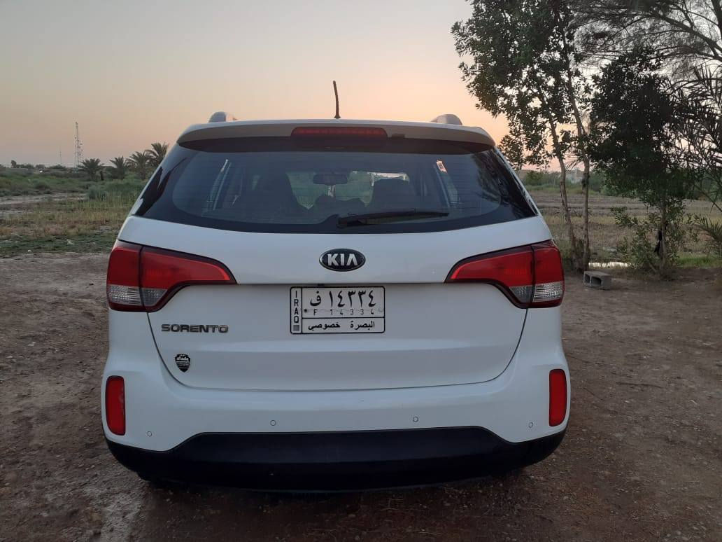 سورنتو 2014 كفاله عامه من صبغ او تبديل او بارد  رقم بصرة بأسمي سنوية مجدده  الل27
محرك ٤ سلندر 
٧ راكب
٣ قطع تبريد 
تحكم استيرن 
حساسات اماميه 
اشاير بالمري
بصمه
السعر175 ورقه وبيه مجال 
***********
