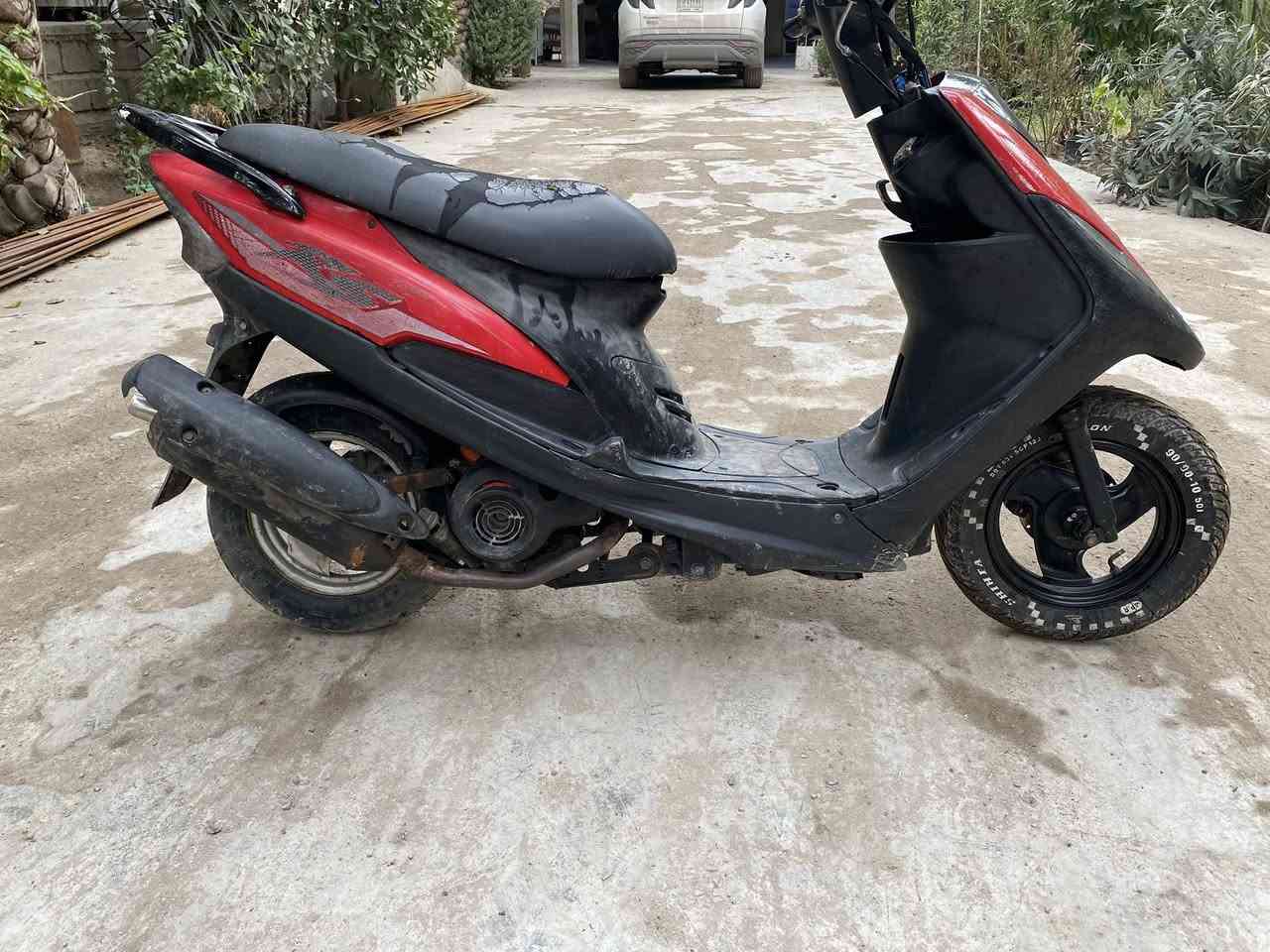 سلام عليكم ماكس عدلة للبيع بيهة عواج بل ماشة وما مأثرة اصلا على سياقة الدراجة شغالة وحلوة بل مشي شلعة ومعدل خير من الله بيهة صالنصة FM  بيهة سلف رياضي 55 بوشة بلادية سعرهة 350 وبيهة مجال حك الجية 
مكاني جزيرة بغداد السياحية 
*********** ممتوفر واتساب 📞☎️
