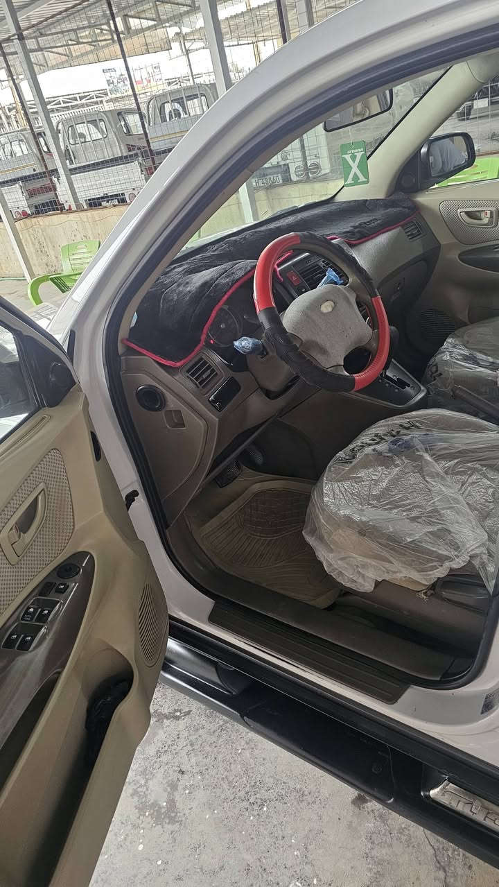 سلام عليكم
توسان موديل 2010 خليجي
بيهه ٣قطع صبغ اثئر شخط سونار 
بل منشوربدون دواخل
فتحه سقف داخل بيجي  محرك ٢٠٠٠ دوش بلادي مامفتوح رقم بغداد بسمي
 مكاني بغداد سعر ١٠٧ ترهم مراوس
هاتف***********
