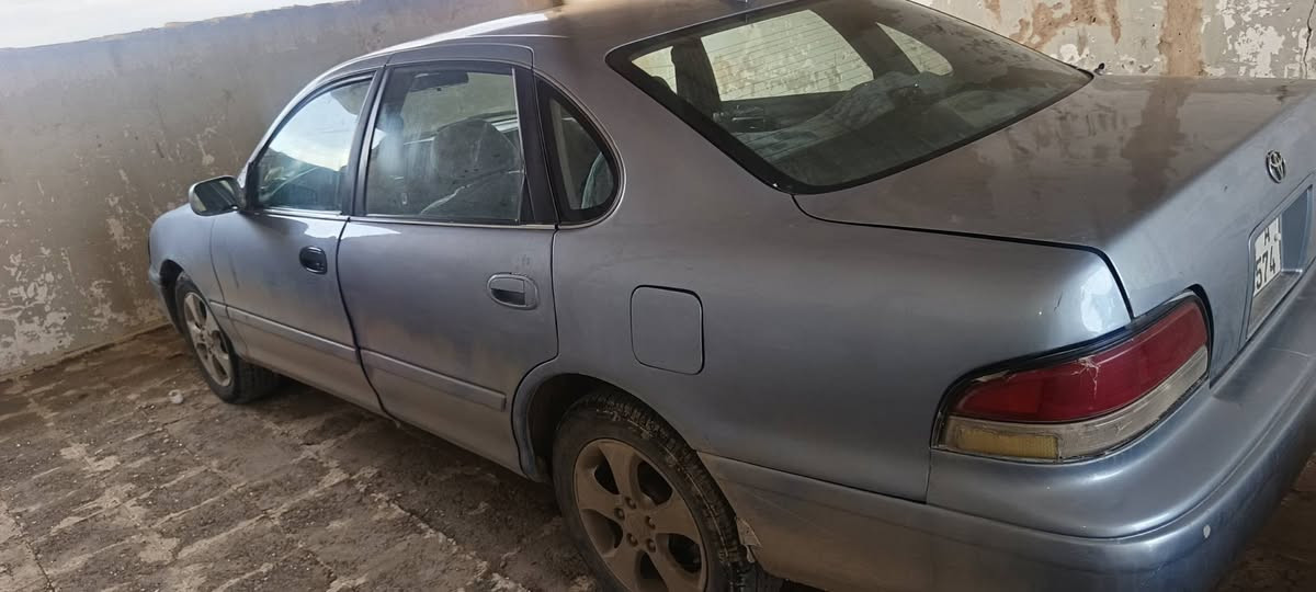 السلام عليكم ورحمه الله وبركاته
افلون موديل 1995
كشنات 2 كهربائي 
فتحة سقف
كير اوتماتيك تعليك 
كشنات متصل 
كشانة جلد 
رقم صلاح الدين دولي 
شرط التحويل والغرامات 
السيارة مصبوغة عام جمالية 
السعر 45 وبيها مجال 
للاستفسار ***********
***********
