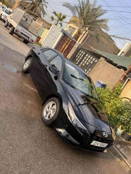 السلام عليكم 
للبيع النترا 2023 ترقيم جديد
مكانها بغداد
مكينه 2000 دوش
مواصفات اعتيادية
ماشية 35 ميل 
السيارة جديده كلش بدون ايرباك 
وبدون دواخل بنيد مبدل فقط السعر 155 
للاتصال رقمي ***********
