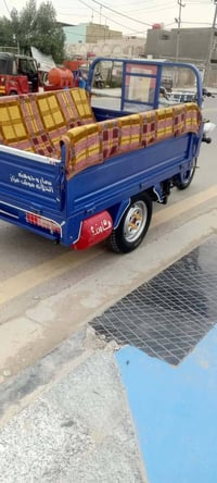 ستوت • توك توك • مركبة ثلاثية العجلات • مركبة