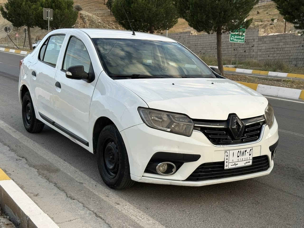 سلاو هاوڕێیان
بە بڕەپارەیەکی کەم خۆت بکە بەخاون ئۆتۆمبێلێک لە جۆری ڕێنۆ سمبوڵ  بێ بۆیاغ  مەنەفێست ئەسلی هەزەو پاکانە غەرامە بەشەرت 
بۆ پەیوەندی کردن 
***********
شوێن / سۆران
