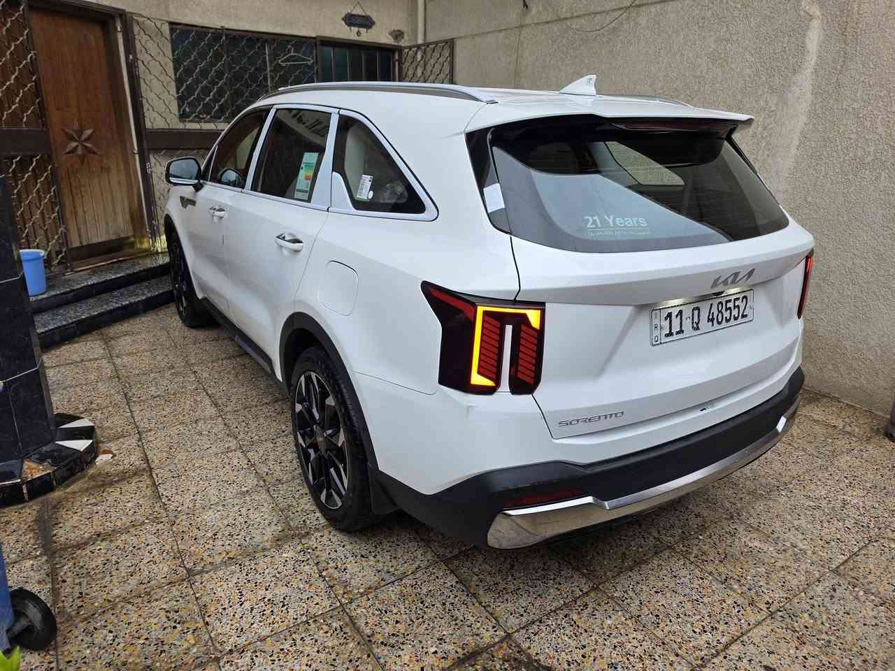 السلام عليكم
للبيع كيا سورنتو
 موديل 2025 
 ضمان شركة الدولية وبعدها بالضمان وبيهة تبديلات دهن وفلاتر مجانية
 فول مواصفات فول الفول 5 كامرات وداتا شو وكراسي جلد وكهرباء تدفئة وتبريد بالكراسي صندوق كهرباء وشفط تتقدم وترجع بالرمونت حساس امامي خلفي ونظام التوقف ذاتي بصمة ابواب وتشغيل وتشغيل عن بعد من الاخير السيارة فول كل المواصفات موجودة عدا البنراما
 مكفولة كفالة عامة عدا تكحيل بسيط بالجاملغ الامامي 

ماشية 10 الف كيلو

رقم بغداد تحويل مباشر

السعر 325 وبيهة مجال بسيط

للاستفسار
***********
