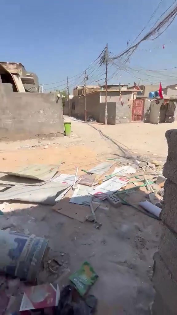 السلام عليكم عيني بيت للبيع نوع العقار حواسم واقع حال ترميم جديد  البيت جاهز للسكن  كامل من كلشي من مجاري وكهرباء ومي المساحه 70 متر بي بناء حوش + استقبال + صاله هيه مطبخ + غرفه نوم + ترك خلف البيت
السقف سندويج بس للمانه كله شغل درجه اولى العنوان بغداد العبيدي مقابيل مدرسه صفيه البيت كلشي كامل بي مناقصه شي كهربائيات + بورد 

السعر عل خاص او اتصال ***********

 واني خادم
السلام عليكم عيني بيت للبيع نوع العقار حواسم واقع حال ترميم جديد  البيت جاهز للسكن  كامل من كلشي من مجاري وكهرباء ومي المساحه 70 متر بي بناء حوش + استقبال + صاله هيه مطبخ + غرفه نوم + ترك خلف البيت

