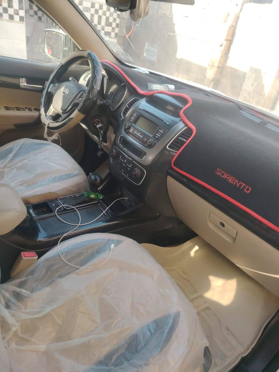 سلام عليكم سورنتو اللبيع مديل 2013  تخم تاير حداديه مكفوله كفاله عامه رقم نگليزي واسط  
*********** وبخدمت الشرااي
