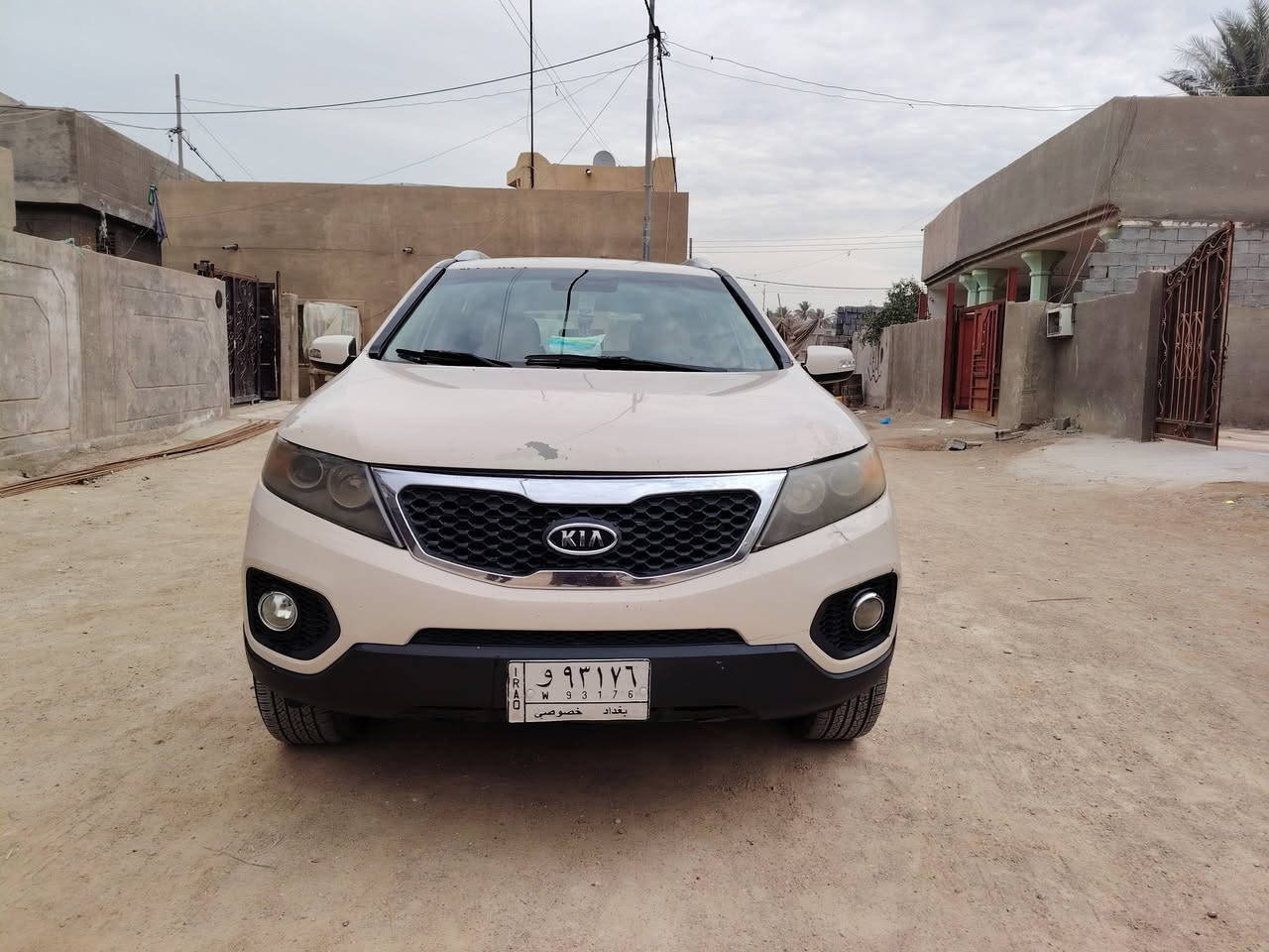 السلام عليكم
سورنتوا للبيع موديل ٢٠١١ أمريكي 

بيه بنيد مبدل والچاملغ مصبوغ

السعر ١٣٩ ورقه وبيها مجال حق الچيه

مكانها كربلاء طويريج

للاستفسار 

*********** 

متواجد واتساب وماسنجر
