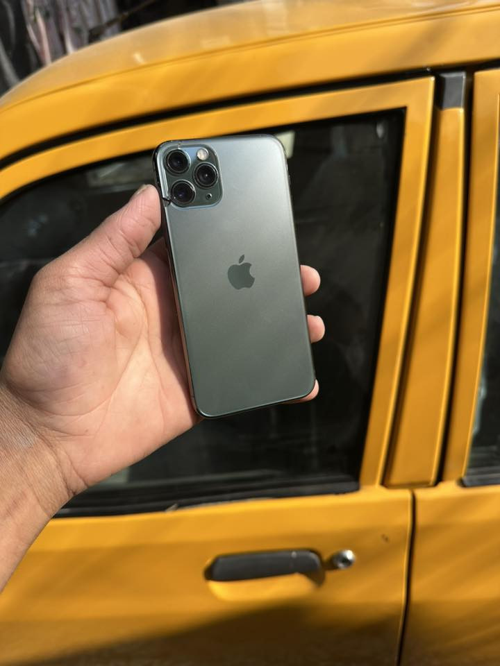 سلام عليكم ايفون ١١ برو جهاز كلش نضيف فقط مستبدل شاشة احسن نوعية وبطارية ذاكرة ٢٥٦ جهاز كلش نضيف وكلة شغال سعر ٢١٥ وبي مجال بصيط مكاني بغداد الامين ***********
