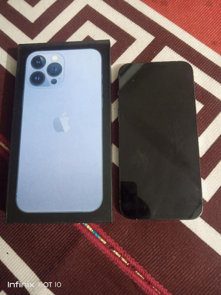 13 برو ماكس نضافه 99/100 جديد لوك مابي شخط ذاكره256 شرق اوسط مبدل شاشه وكاله اصليه السعر 600 وبي مجال 
***********
