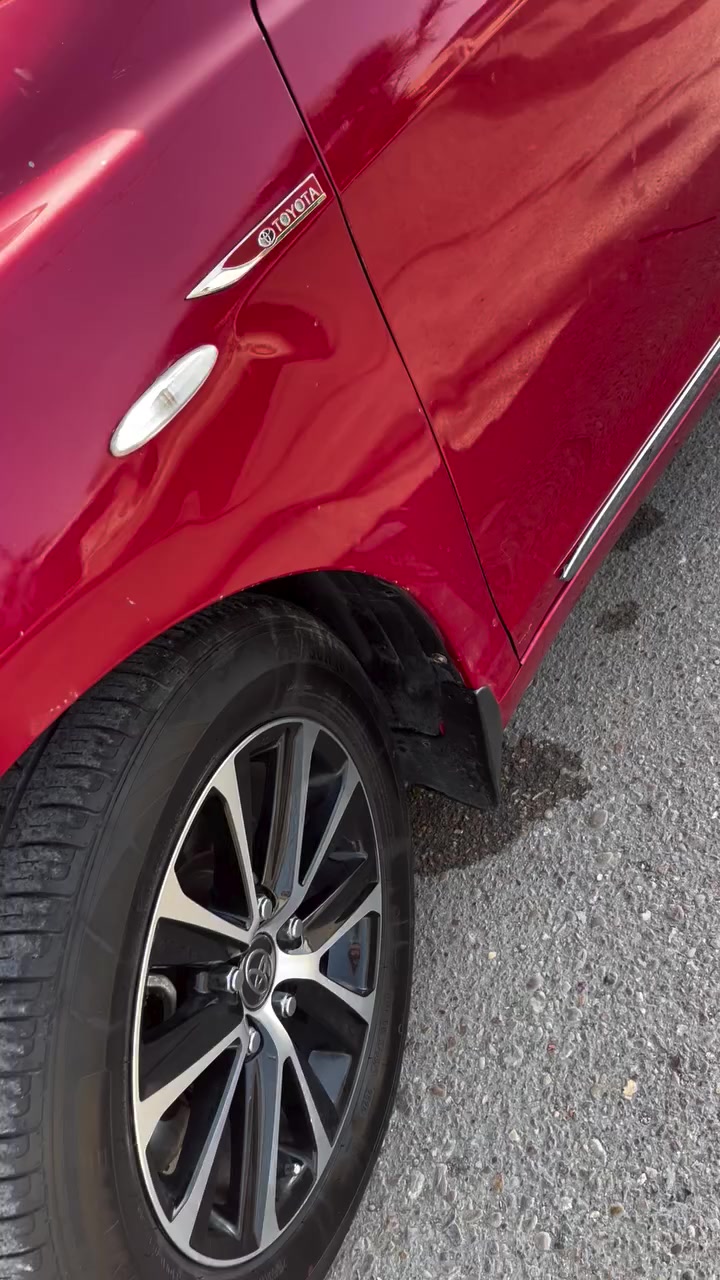 كامري 2007 محدث 2011 أمريكي رقم بغداد باسمي تحويل ثاني يوم حادثها جاملغين  وبنيد بدون دواخل 
والباقي بيه مكفول وبيه مبدل أبيعك احزام  قماره بيها جراد 
مواصفات تحكم ستيرن كشن كهرباء 
حداديه جديده  محرك 2400//4سلندر 
لايتات زنون تبديل غرفه داخليه عامه نشره لد داخليه اصليه دمامات سماعه عازل حراري عازل صوت كامل داير سياره يعني وحيف ماكو شاشات خلفيه كار بلي شاشه اماميه 
ويل كب رياضي اصلي وكاله 
تايرات جديده اصليه تبديل غرفه داخليه كامله كشنات ارضيه سقف موضح بالفيديو 
محرك گير مكفول منظومه ماء جديده مرواح جديده سياره كامله متعوب عليها مال جناي 
ما تصرف عليها ربع 
السعر85 مجال مكاني  فلوجه او بغداد حي الجامعه***********ملاحظه/ابيع حزام حزام حزام رقم بغداد بأسمي تحويل ثاني يوم
