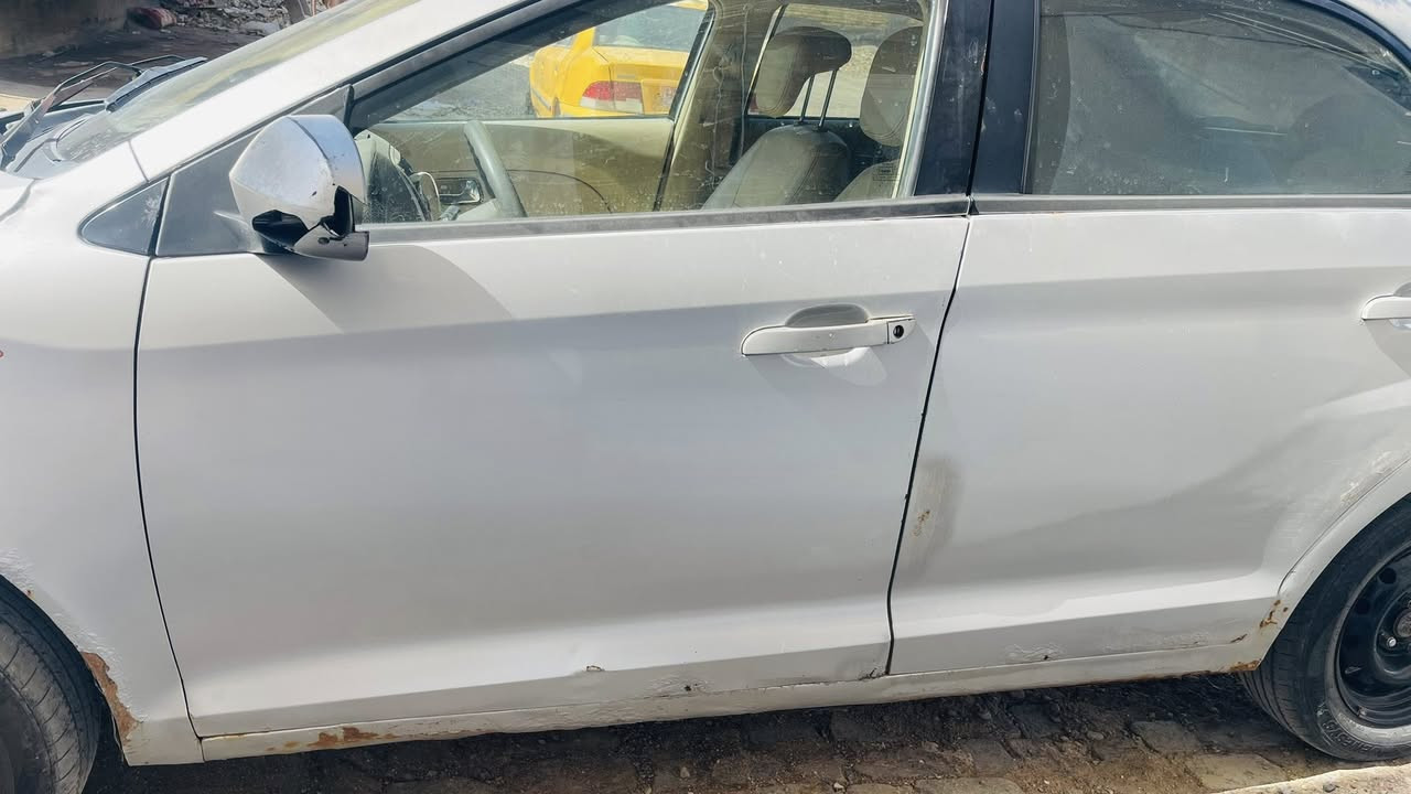 شيري فلاوين ٢٠١٣
كير ومكينة كورلا خير من الله تبريد ثلج مابيها نقوصات السيارة بس جراد وخياسات السيارة باسمي المكان ناصرية التواصل ع الخاص او الاتصال *********** 
السعر ٣٣ قفل
