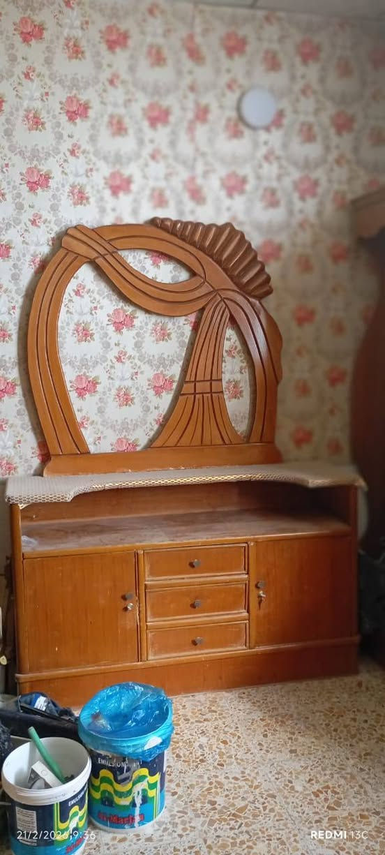 سلام عليكم 
غرفه نوم البيع كاملة 
تسكام 
السعر 550 مع المجال 
***********
