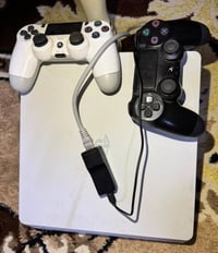 من رخصت الادمن بلي فور ياباني سلم نضافه 90‎%‎  ما مفتوح   هارد 500 جيج...