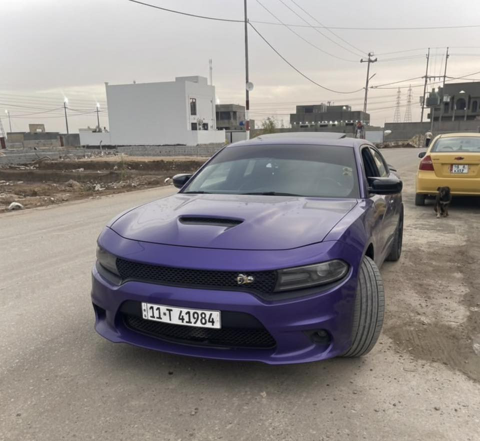 السلام عليكم
جارجر R/T 2016 
V8 5700cc 
لون مميز بنفسجي 
فتحة سقف 
رقم بغداد انجليزي
كشنات حضن
كشن سايق كهرباء
كشنات تدفئة
قانصة زيت
ويل نجمة
مرآة وسطية تعتيم
سنوية لل٢٩
حادثها قطعة وحدة
ماداخلة استعراض 
السعر ١٨٧$ بيه مجال قليل للشراي
او مراوس بسكات او ارتي حديث
((ما احسم سعر على الموبايل تعال شوفها وتدلل))
واتساب ***********
