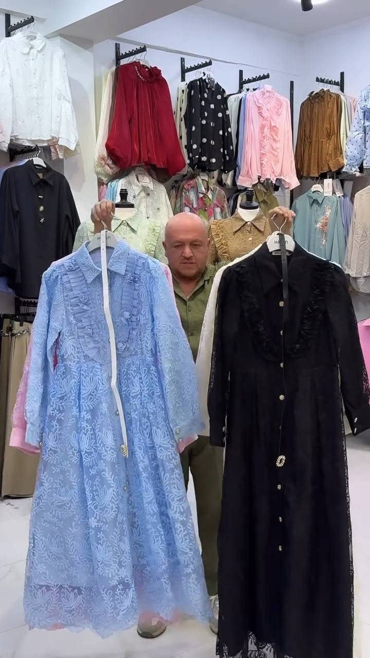 فستان يخبل فكتوري وسعره مناسب كلش 🤩🤩يرهم للمناسبات هم متوفر قياسات 🤩


**إذا كنت صاحب هذا الإعلان وتريد حذفه لأي سبب، رجاءا أرسل رسالة إلى الدعم الفني**