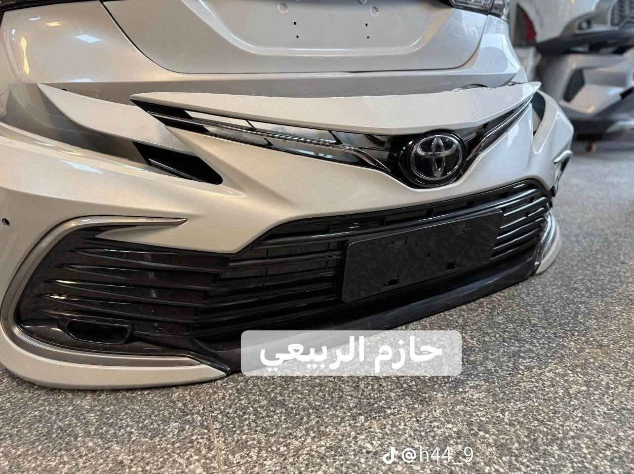 محل حازم الربيعي 
توفر  جميع قطع غيار (كورلا )(كامري) )(راف فور )) (كورلا كروس )  جميع الموديلات 
🔻يتوفر توصيل جميع انحاء العراق  🚚 🔻
محل حازم الربيعي يوفر  لكم جميع قطع غيار السيارات اليابانيه
🔹فول لايت وبك لايت 
🔹بطانة جاملغ ودرع تحت المكينه ودرع تحت الراديتر
🔹بروجكتر ولد  جميع انواع السيارات اليابانيه
🔹دعامية امامي وخلفي وماسكة دعاميه
🔹شباك دعاميه اعلى واسفل 
🔹مراية جانبية 
🔹جاملغ وبنيد 
 
☎️📞*********** ☎️
