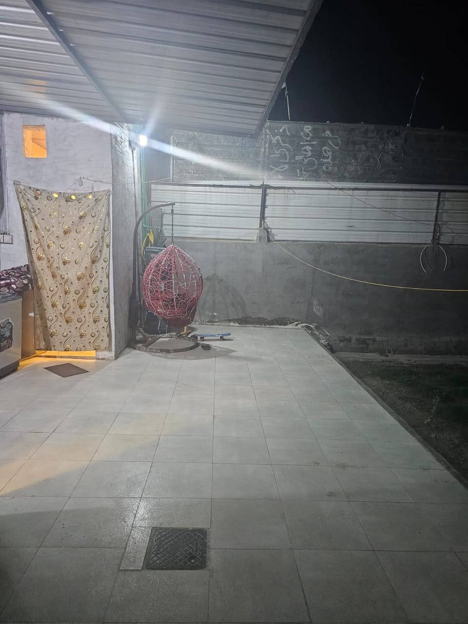 بيت البيع مساحه ١٢٠ متر غرفه وصاله ومطبخ وصحيات وستقبال العنوان حي ميسان شارع زوار قديم السعر ٢٢ بي مجال 
معلومات اكثر اتصال ع رقم او مراسله واتساب ***********
