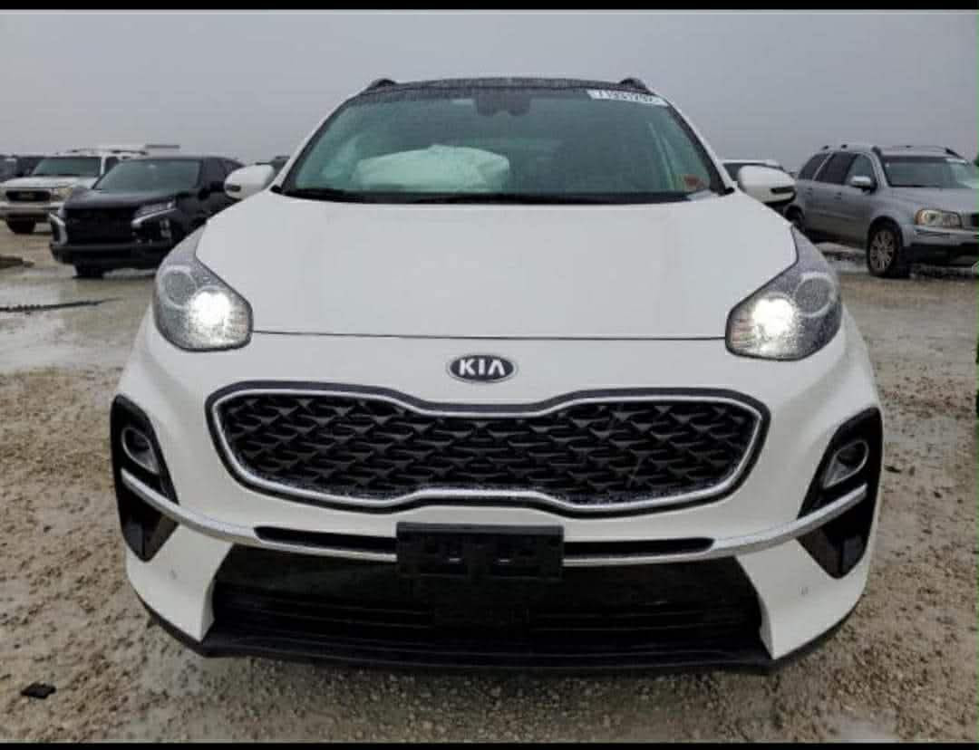 سبورتج 2021 وراد امريكي سيارة مواصفات EX فول مواصفات  بنراما بصمة صندوق كهرباء تدفأ استيرن بالكشنات  سايد بريك بصمة ماشية 42mi  
مكينة 2400 GDi
السيارة كلين صور الحادث موجودة داخل المنشور 
مكان السيارة بغداد 
السعر ٢١ الف وبيه مجال
للاستفسار الاتصال على الرقم
***********واتساب
***********اتصال
