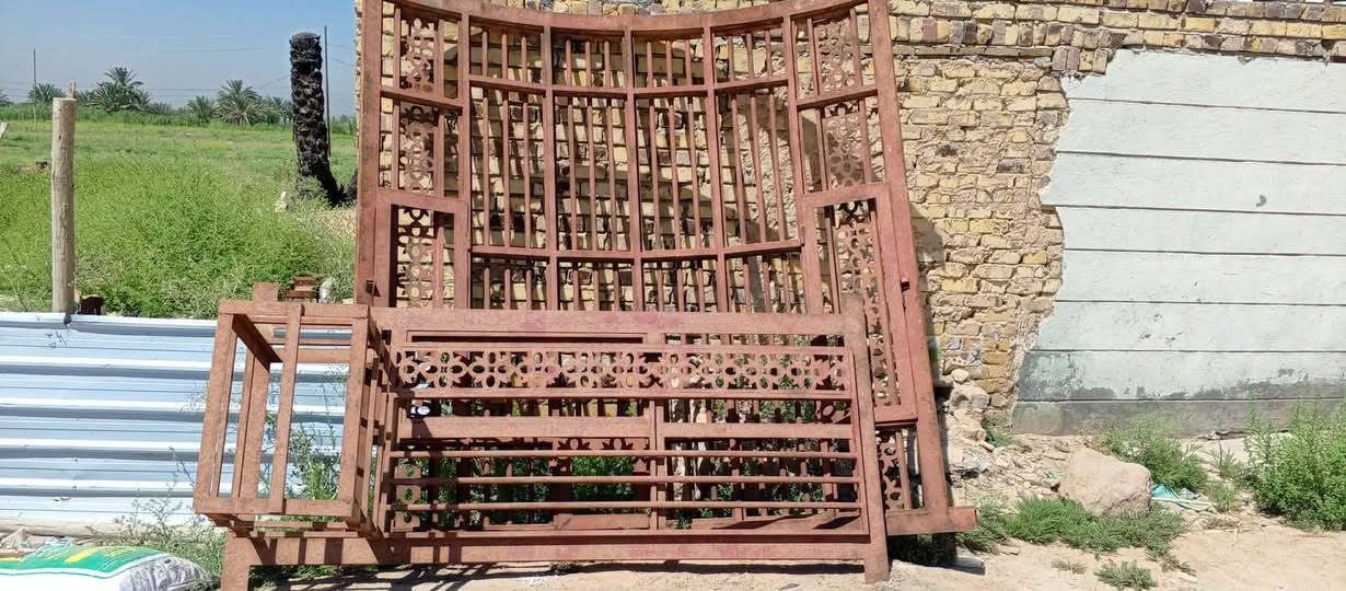 شبابيك لبيع  تسكام  سعرهن 250
‏‪***********‬‏
