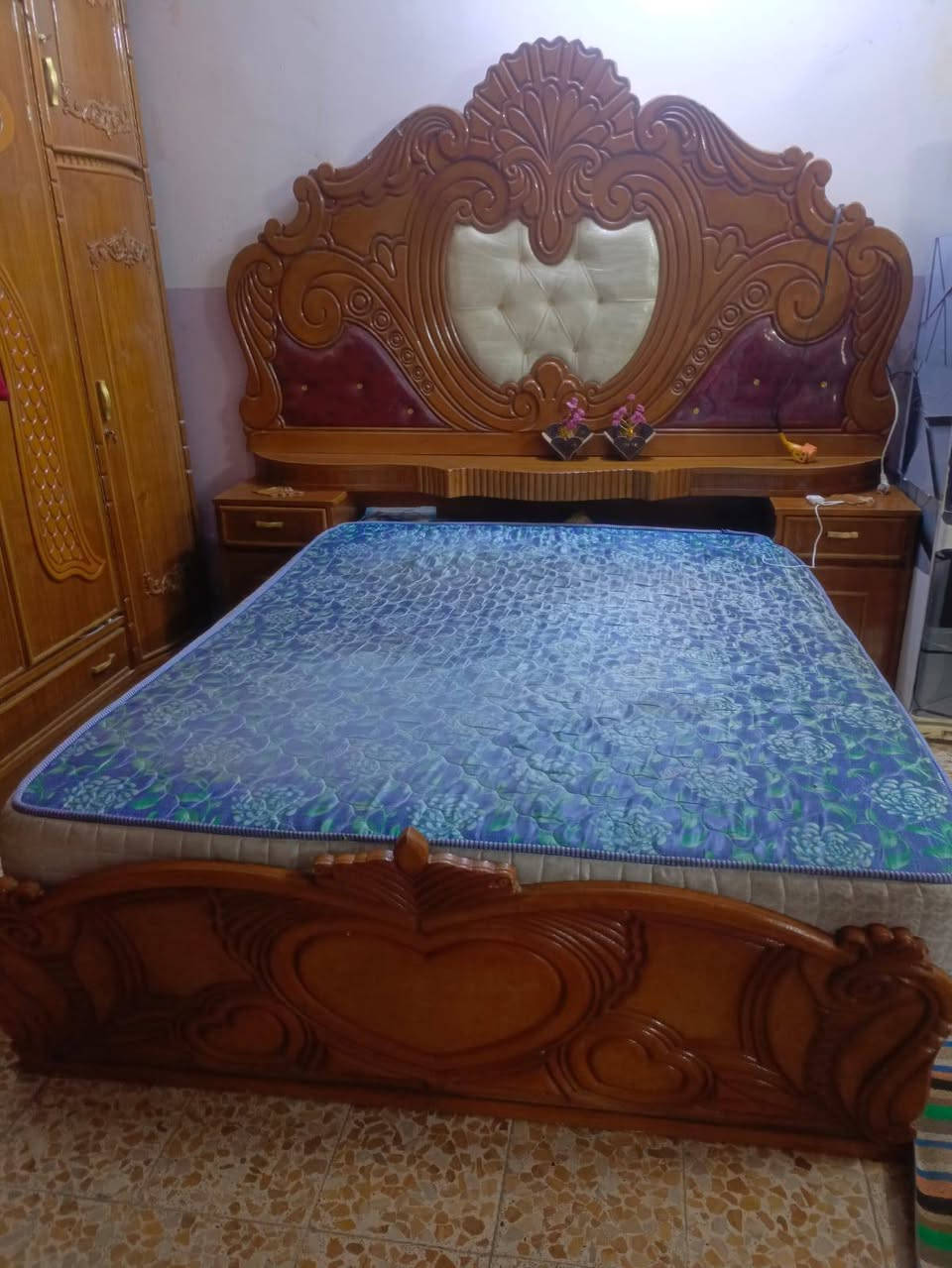 السلام عليكم غرفه انجاره نوم للبيع جديده ونضيفه وهاذه رقم *********** السعر 950 الف  المكان محاويل
