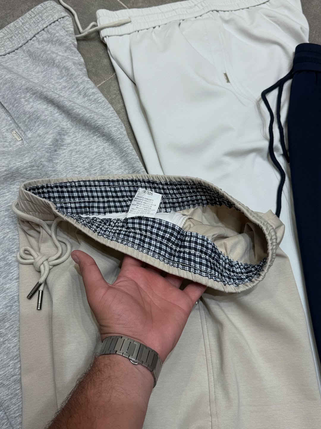 ⁨	بجامة باگي طول 105 حجل 24 سم 
4 الوان 
القياسات من M الى 4XL
السعر 25
القياسات الي لابسه XL وزني 74

ازياء فيكو | بغداد ، الحرية الاولى شارع باتا⁩


**إذا كنت صاحب هذا الإعلان وتريد حذفه لأي سبب، رجاءا أرسل رسالة إلى الدعم الفني**