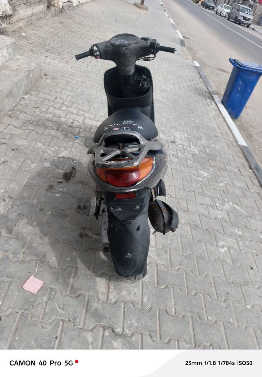 لكزز كله شغاله سلف هندر كهربائيات كله شغاله العنوان البصره طويسه  السعر ٦٥٠ ***********
