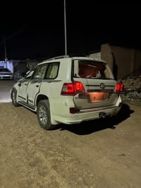 من رخصه مدير الكروب اخوان اشتري سيارات المتضرره من جميع محافضات العراق...