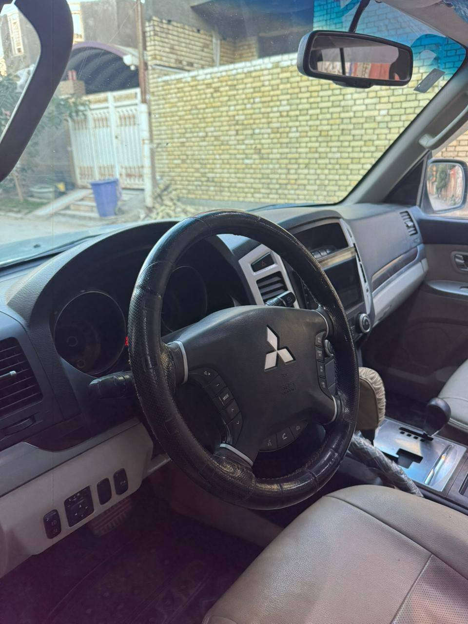 باجيرو 2014 فول موصفات حبتور
سعر 143 وبيها مجال 

 جاهزه السياره من كير مكينه جديده حداديه جديده جاهزه مابيها كل نقص من كهربائيات ومنضومة بانزين وفلاتر جاهزه للاخير
 وتحويل مباشر بسمي السياره 
ضرر السياره تبديل بنيد بدون داخل ورش صبغ الجاملغ الخلفي صور موجوده قبل الصبغ بي بارد ماعجبني وصبغته 
مكان السياره ذي قار الناصريه

 الرقم موجود اتصل لو واتساب اني مكلف بنشر 

***********
