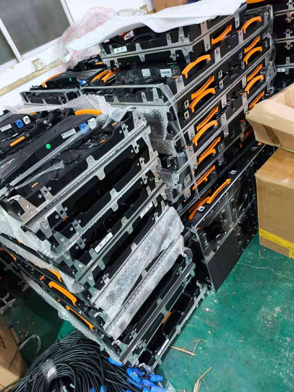 Sell 33 sqm Abison P2. 9, high brush chip, Nova system, arc lock, fineness 90% new,Hello, I am selling second-hand stage equipment, there is a need to contact me Oh.


**إذا كنت صاحب هذا الإعلان وتريد حذفه لأي سبب، رجاءا أرسل رسالة إلى الدعم الفني**