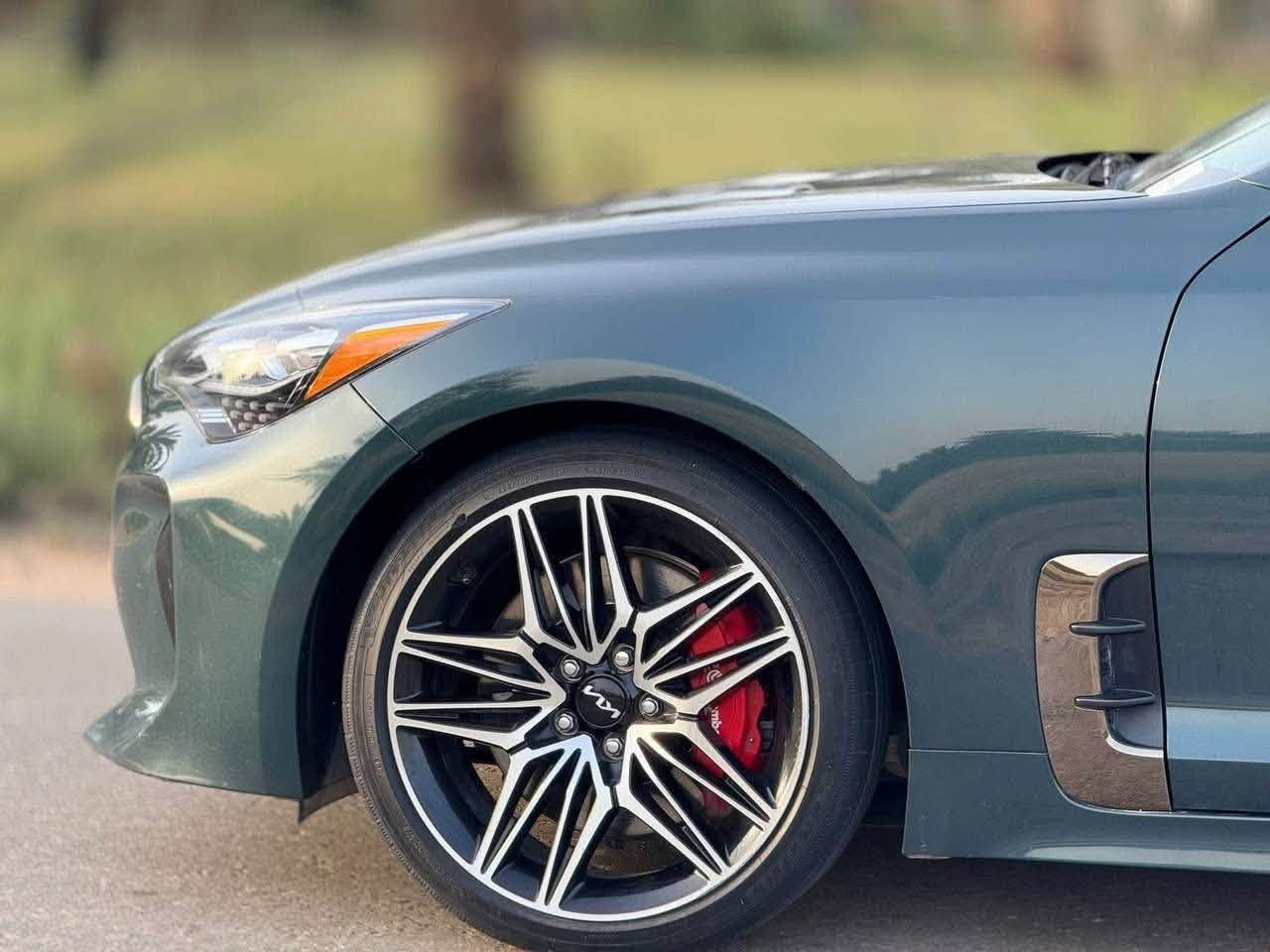 للبيع
كيا ستنكر GT2   V6 
موديل 2022
مكينتها 3.3 
‏TWIN TURBO🚀🚀✈️ 
الحادث جاملغ خلفي وتبديل باب
بجم كبس
ايرباك ستيرن وبرده

اللون زيتوني 🫒🫒
السياره ماشيه 45mi الف
المواصفات الباقيه :
1-بانوراما
2-نظام داتا شو(يعرض السرعة وباقي تفاصيل السيارة على الجامة مقابيل السايق)
3-بصمه
4-اربع كامرات 
5-شاحن لاسلكي
6-سستم صوت 15 سماعه🎙️
7-تبريد وتدفئة كشنات اماميه
8-كشنات جلد حضن رياضي
9-كشنات كهرباء وميموري
10- 5وضعيات قيادة
11-تدفئة ستيرن
12-حساسات امامي خلفي
13-نقطة عمياء
14-اوتو هولد
15-انارة دشبول 7 الوان
16-توقف ذاتي
17-سايد بريك بصمه
18-رادار امامي وخلفي وجانبي
19-نظام كروز كونترول
20-تحديد مسار على خطوط الشارع
21-لايت زينون ولد نهاري
22-بريك بريمبو 6بستم
23-شاشه حجم كبير
24-ستيرن كهرباء وتحكم كامل
25-تشغيل عن بعد
26-مري شفط 
28-ستيراً رياضي D 
29لايتات زنون دبل عدسه 
30-اشاره خلية نحل 
31 -LED نهاري 
32- داخل كاربون فايبر بلاد 
33- كير طياره 
34وضعيات الستيراً كهرباء 
35-لون مميز 
36-نيكلات برونزي 
37- فجوج برمبو احمر 😝
38 صندوك كهرباء 
السعر 170

مكان السياره بغداد السيديه
￼⁨***********
