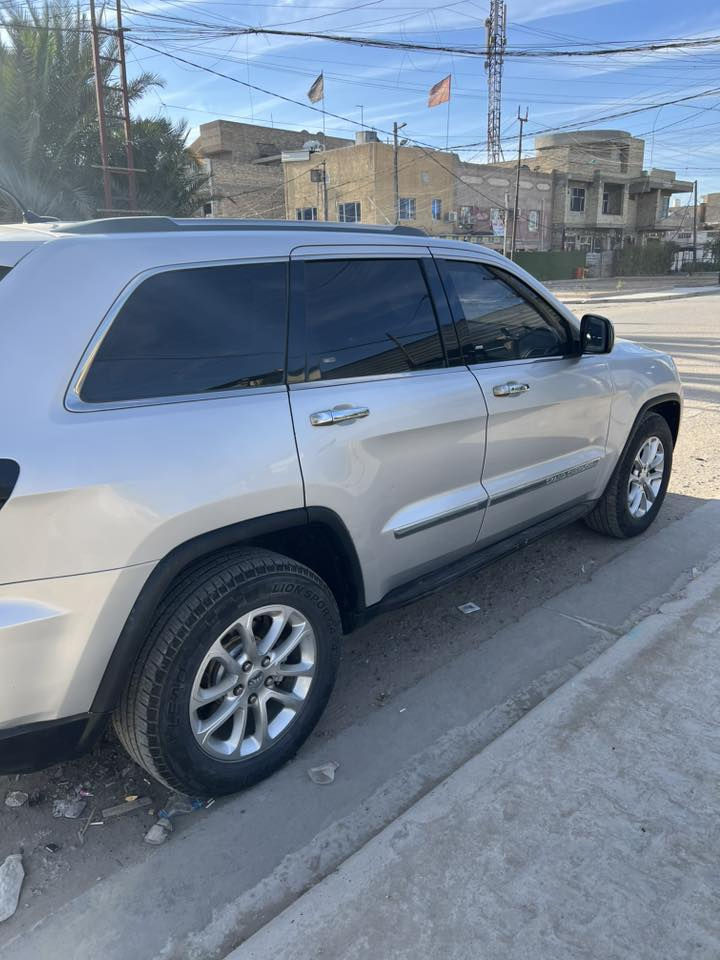 جيب 2012 ادوات
مكفوله كص وضربة وسرقة 
سيارة جاهزه متصرف عليها ربع
تبريد تخم تاير ولاكلوب مشتغل بالدشبول
السعر 90
مكان بغداد
الاستفسار عالرقم 
***********بي واتساب
