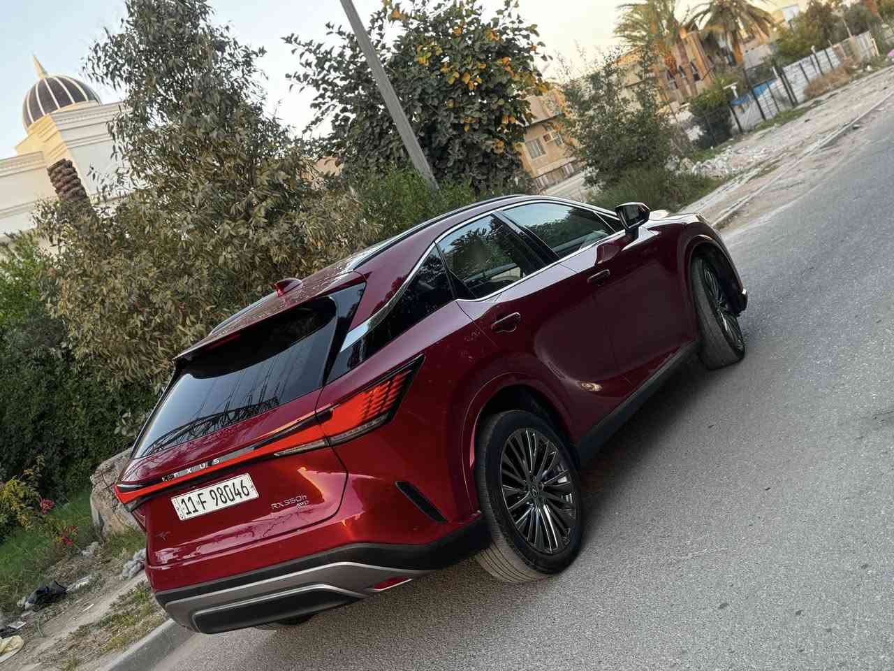 للبيع اعلى فئة لكزس Ultra luxury RX350 هايبرد محرك 2500 تنفس طبيعي مو توربو، السيارة لونها الخارجي واضح والداخلي ابيض جلد طبيعي وخشب اصفر

السيارة كل المواصفات المتوقعة موجودة بيها، ( ما كتبت الموصفات لان كلش هواية ) كل الكراسي الخلفية والأمامية كهرباء وتبريد وتدفئة، من head up display لحد الكاميرات المحيطية ال6 مو 5 متوفرة بيها، ويل 22 كروم 

السيارة شبه كلين تاتيل حادثها دعامية امامية وخلفية بدون اي دواخل وبدون اي ايرباك كلها سليمة 

السيارة مرقمة بغداد وبعدها على وضع امريكا

السيارة بحالة ممتازة من حيث النظافة والقيادة وما ينقصها اي شي ولا اي ضوة مشتغل بيها

مكان السيارة حي العدل بغداد بيع فقط بدون مرواس

مكان السيارة حي العدل 
السعر ٤١،٠٠٠


**إذا كنت صاحب هذا الإعلان وتريد حذفه لأي سبب، رجاءا أرسل رسالة إلى الدعم الفني**