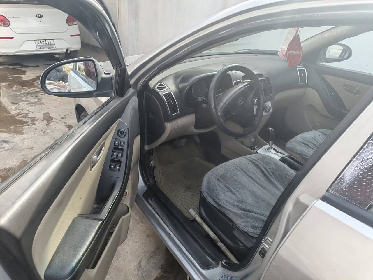 السلام عليكم
السعر 78 

افانتي 2008 

رقم صلاح الدين شرط التحويل والغرامات 

محرگ 4 (سلندر ) 1600

تايرات جدد  +صدر نص عمر 

كهربائيات كلهه شغاله 

سياره مصبوغه عام  صبغ جديد  تريد بوليش 

مكان السياره صلاح الدين العلم 

اي استفسار اتصل بل رقم 

***********

وحياكم الله 

ملاحضه . ( بيع نقد فقط لا وعده ولا قسط )
