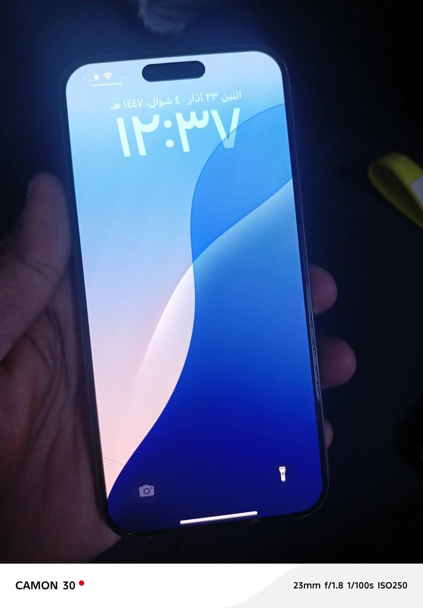 السلام عليكم ايفون 15 برو ماكس الذاكره ٢٥٦ بطاريه ٨٦ الجهاز جديد ما داخل تصليح غراضه كامله نموذج M  ماستر  السعر مليون و بي مجال ‏‪***********‬‏ الكفائات مال العبيدي قرب مدرسه بغداد
