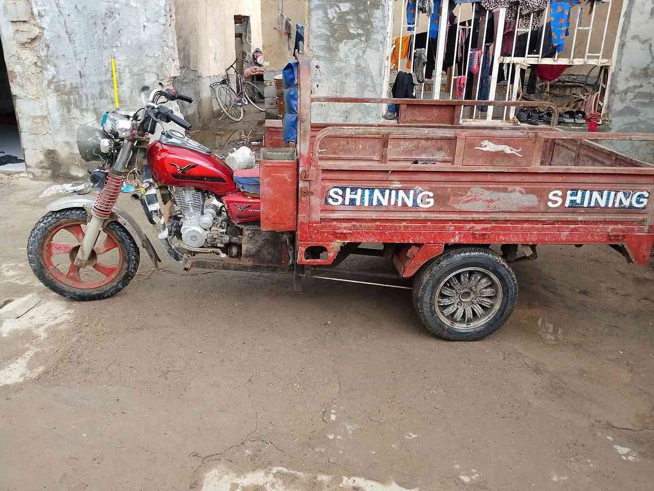 سلام عليكم ستوته 2015 كلك مكفوله من السرقه اسويلك مكاتبه بيه محرك جديد 2025 ستوته مال جناي السعر 900 وبيهه مجال ***********
