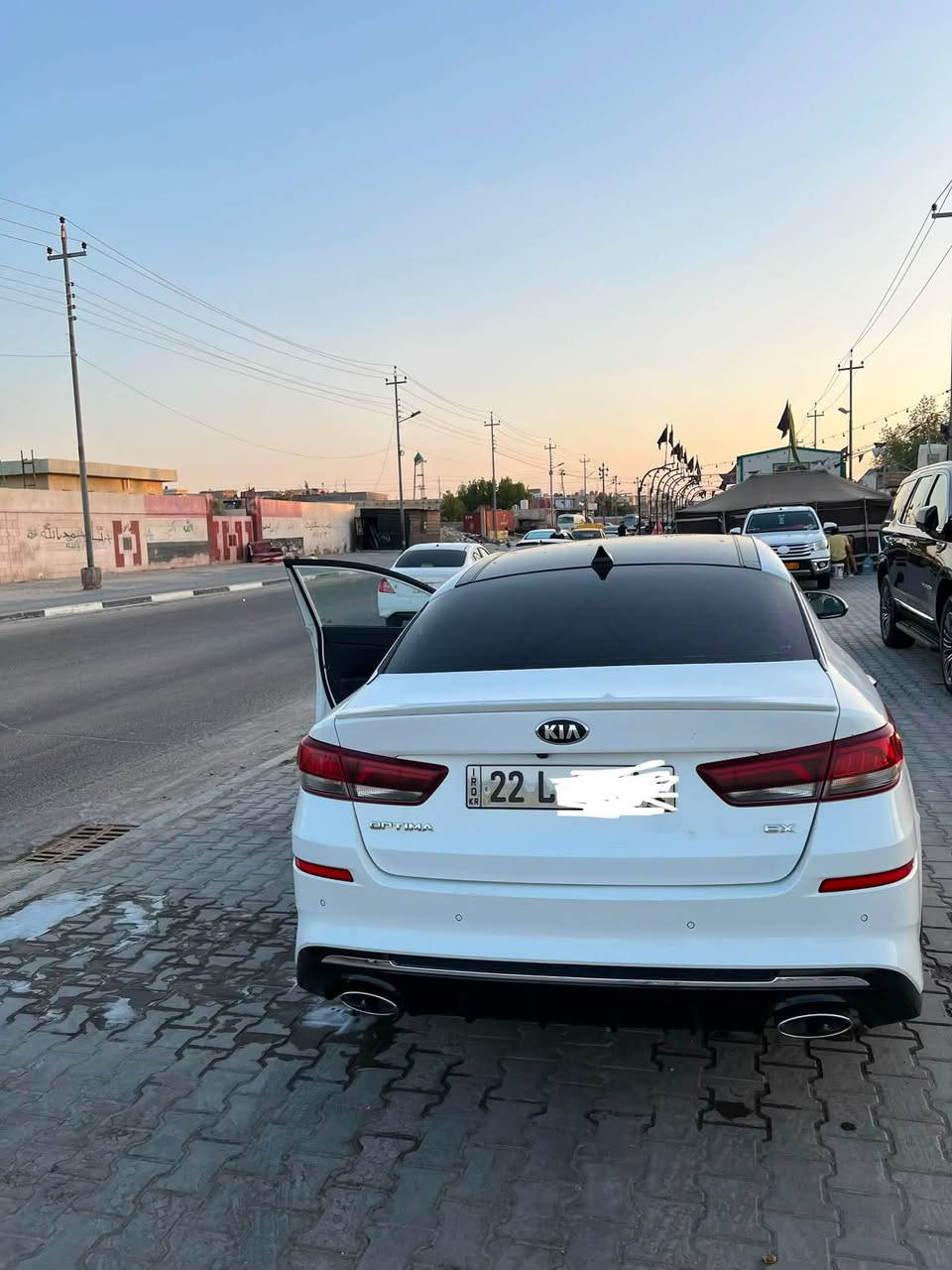 السلام عليكم ابتيما مديل 2019 فول مواصفات للأخير 
بنوراما خمس كامرات بصمه اربيل تحويل شوكت ماتريد 
حادثها بنيد فقط والباقي مكفوله كامل ومحرك 1600 تيربو
ماشيه 95 للستفسار اكثر انتصل وتدلل سعرها 133 وبيها مجال 
موقعي البصرة 
***********
