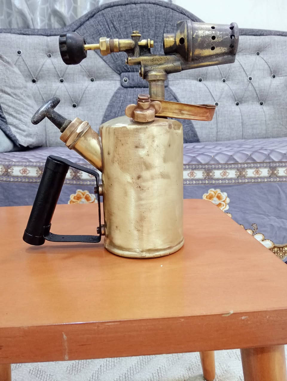عفريت نفطي انكليزي نحاس ثقيل شغال و بريمز نفطي نحاس هندي حجم الوسط يوجد توصيل


**إذا كنت صاحب هذا الإعلان وتريد حذفه لأي سبب، رجاءا أرسل رسالة إلى الدعم الفني**