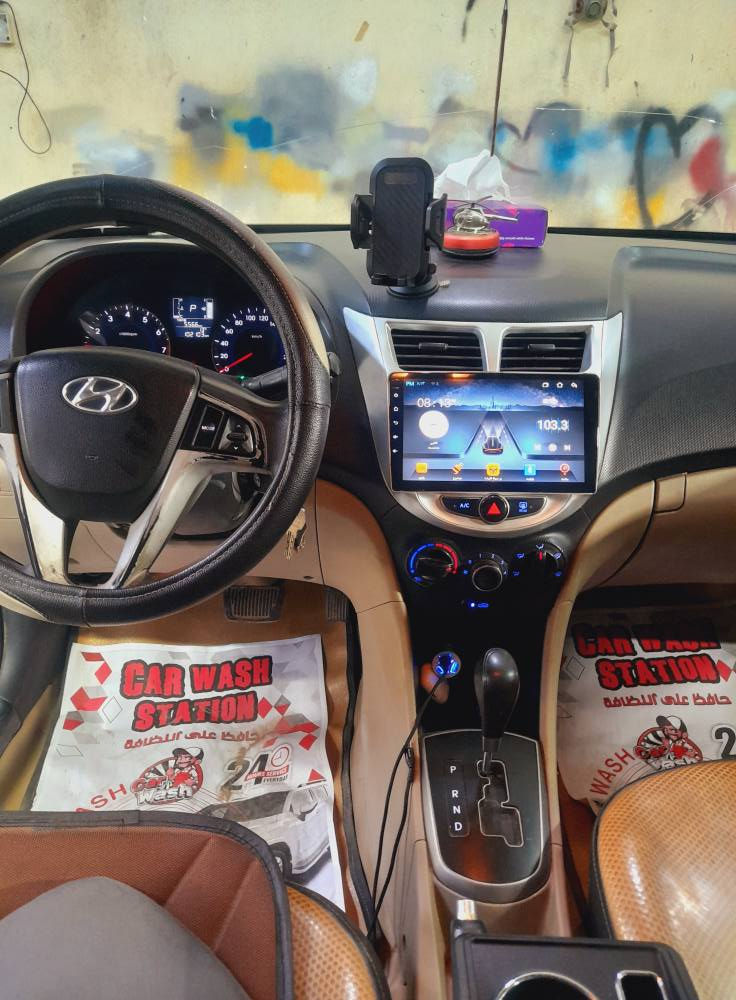 اكسنت خليجي مضلع 
لون ابيض 
٢٠١٦
فول مواصفات 
ماشيه ١٠٠ الف
رقم انكليزي جديد
بيها جاملوغ واحد صبغ فقط
سعر//١١٥ مكاني الكاظمية  *********** بغداد, العراق
