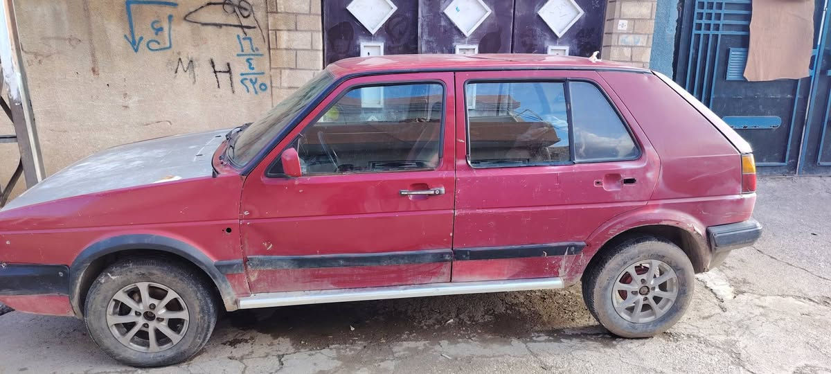 السلام عليكم سياره كولف البيع سعر 15 باقي تفاصيل تصال ع  ***********
