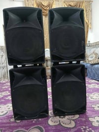 سماعات دبدوب • ايطاليا • سوق الشيوخ