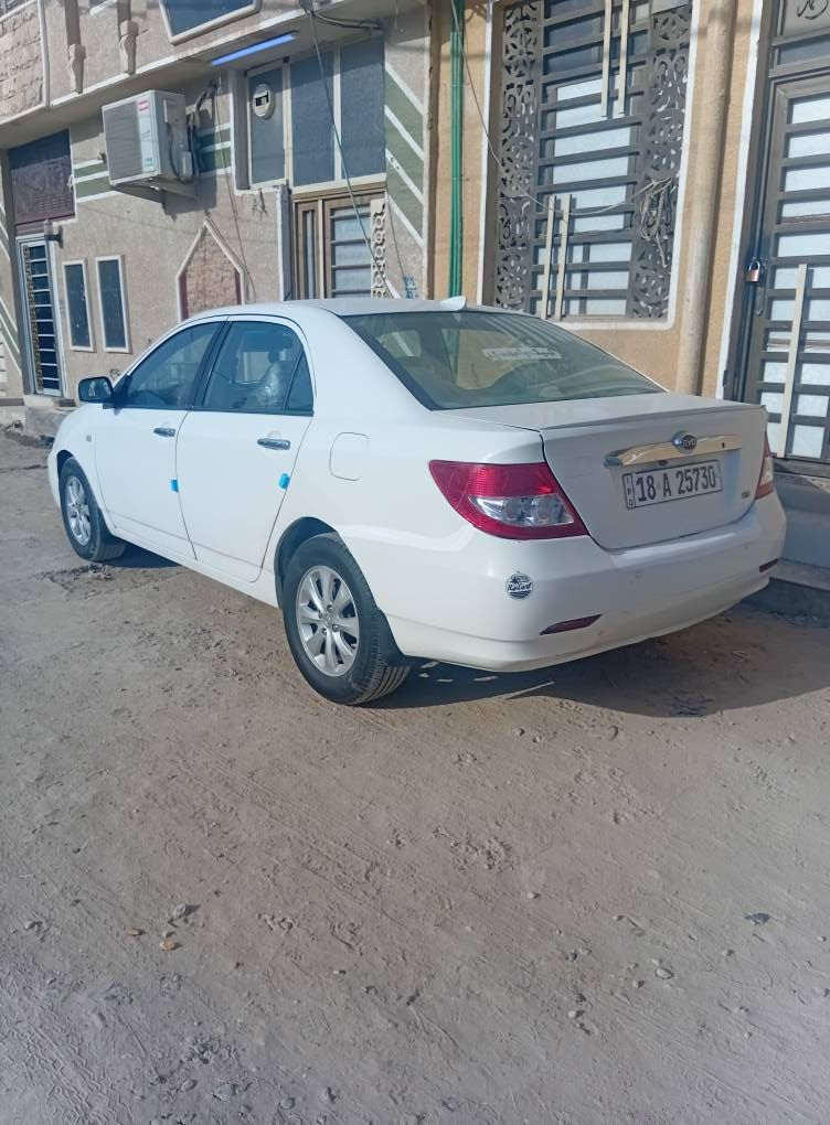 سلام عليكم سياره بيوايدي 2012محرك وكير حاويه صار يومين شادن رقم بابل نكليزي بسمي حلوه سياره بيه مكانات صبغ سعر 58 مكان كربلاء سياره خير من الله *********** كربلاء, العراق
